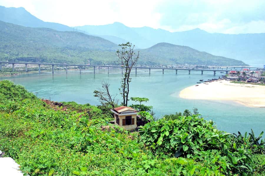 From Hue: Hoi An Guided Bus Tour with 4 Scenic Stops - Who will get the most from this $13 tour?