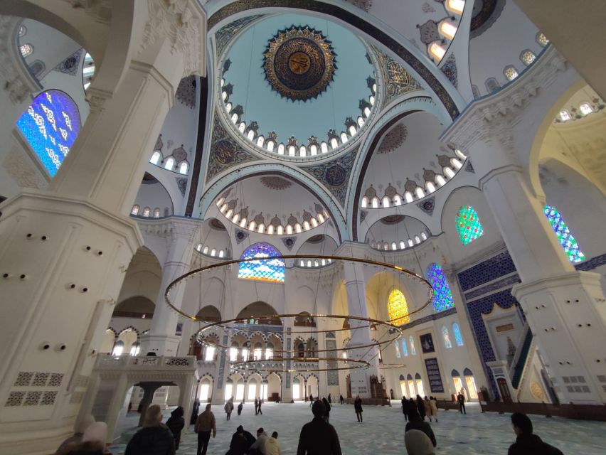 From Istanbul: Guided Europe and Asia Tour by Bus and Boat - Lunch afloat while the boat returns west