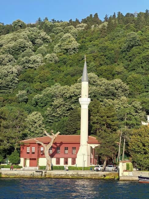 From Istanbul: Guided Europe and Asia Tour by Bus and Boat - Pierre Loti Hill and the five-minute cable car