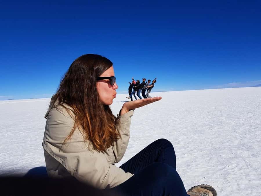From La Paz: Salar de Uyuni 3-D Tour+Entrance Tickets by Bus - What $230 covers on this Bolivia salt-flat trip