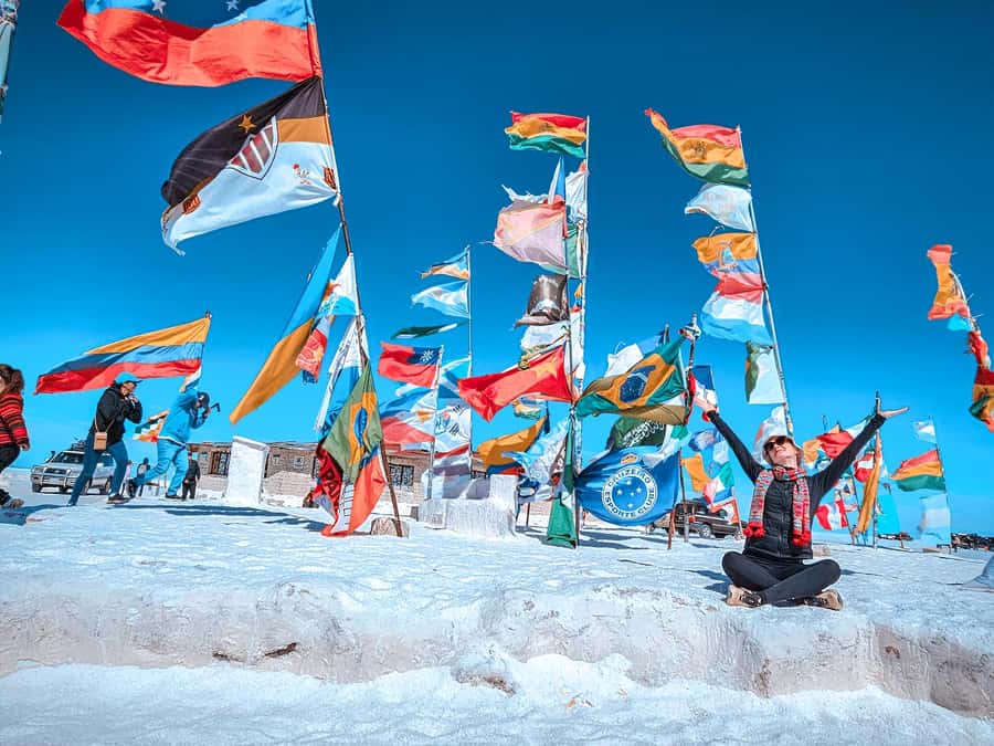 From La Paz: Uyuni Salt Flat Tour & Overnight Roundtrip Bus - The return to La Paz
