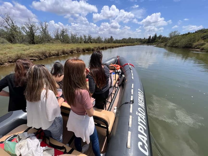 From Lagoa: Visit Silves Town by Boat with Hop Off & Hop On - Ninety minutes in medieval Silves