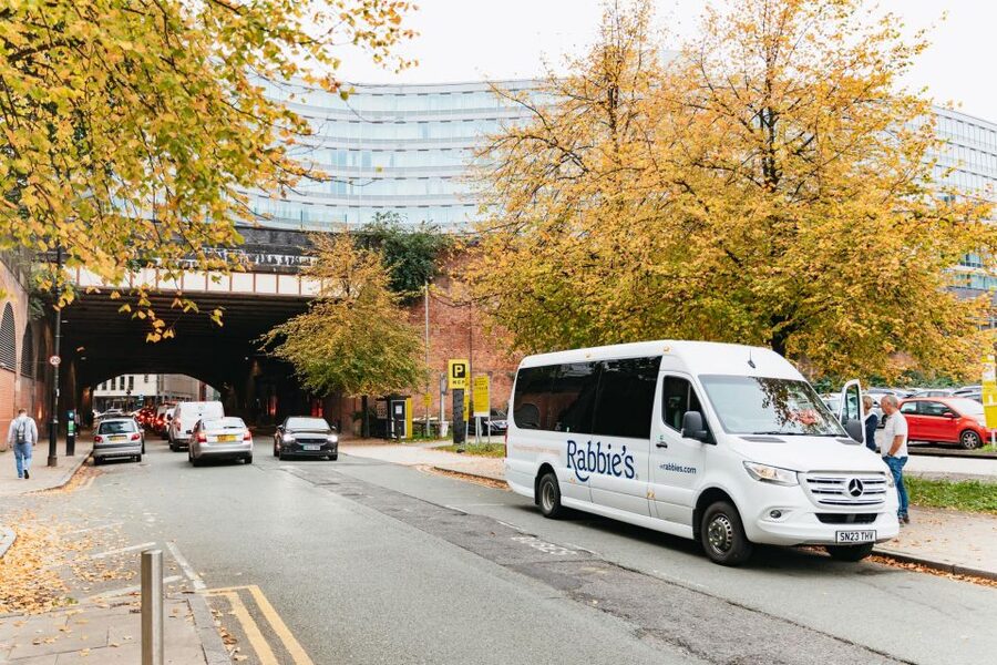 From Manchester: Lake District Bus Tour & Windermere Cruise - Quick takeaways for planning your day