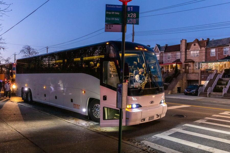 From Manhattan: 4-Hour Dyker Heights Holiday Lights Bus Tour - Lucy Spata’s house and the story behind Dyker Lights