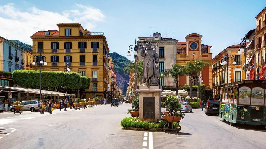 From Naples: Sorrento, Positano and Amalfi Day Trip by Bus - Who should book this day trip?