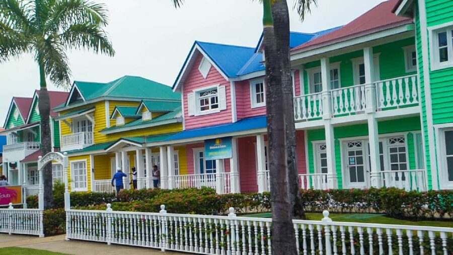 From Punta Cana: Samana Full Day Trip by Bus and Boat - The pace, group handling, and guide service