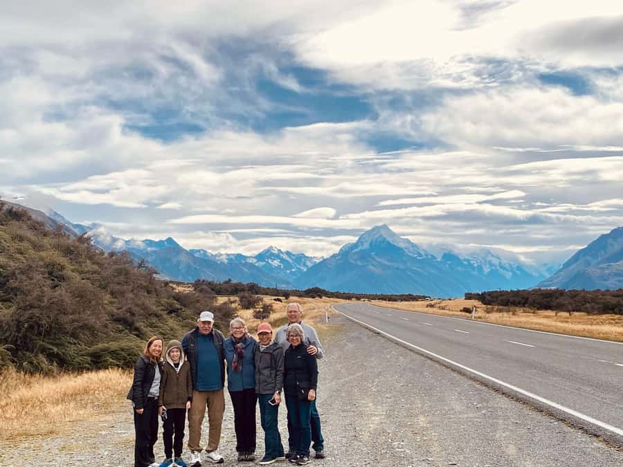 From Queenstown: Mount Cook Heli-Hike and Bus Tour Combo - Why this Queenstown day trip costs $723