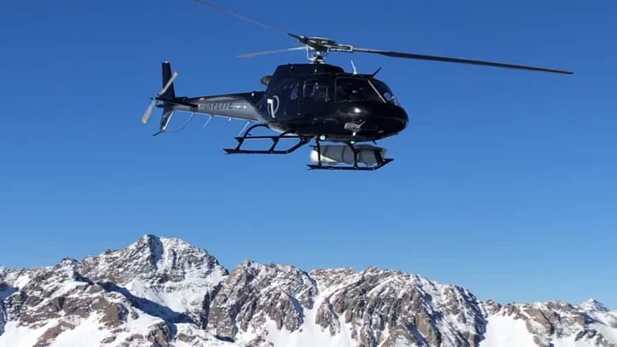 From Queenstown: Mount Cook Heli-Hike and Bus Tour Combo - Lindis Pass gives the road trip its mountain character
