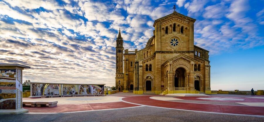 From Sliema: Gozo, Comino & The Blue Lagoon Boat & Bus Tour - FAQ