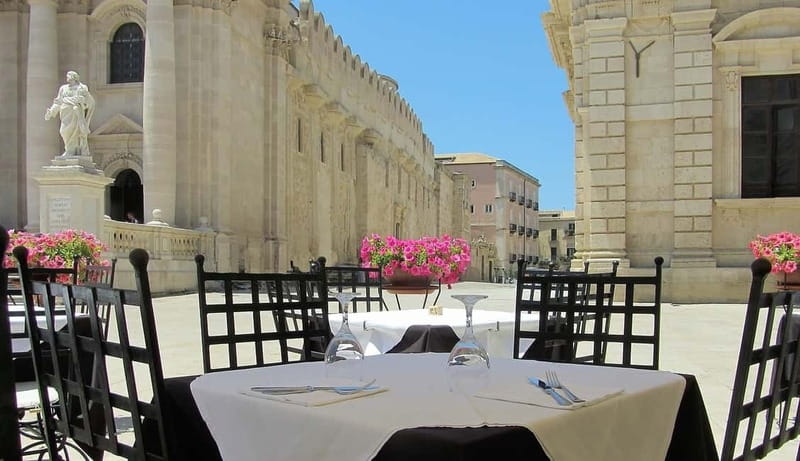From Taormina: Syracuse and Noto Guided Day Trip by Bus - Key points to know before booking