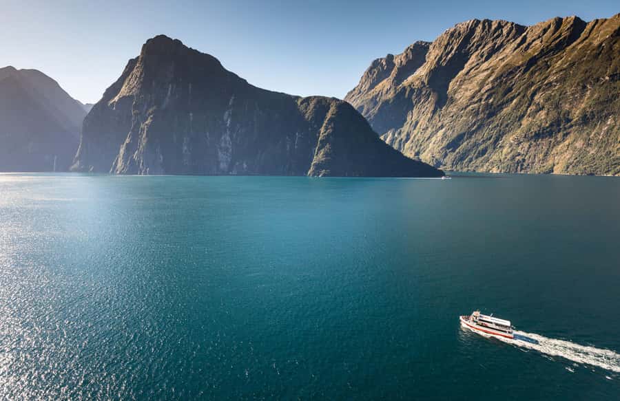 From Te Anau: Milford Sound Premium Bus Tour and Cruise - The return to Te Anau
