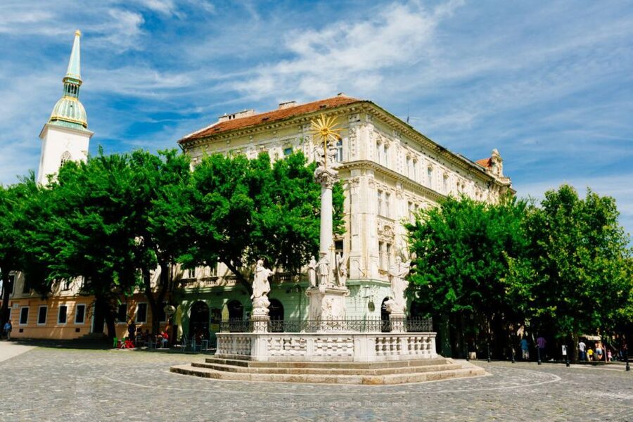 From Vienna: Guided Tour to Bratislava with Speed Boat Ride - Leaving Vienna by modern coach
