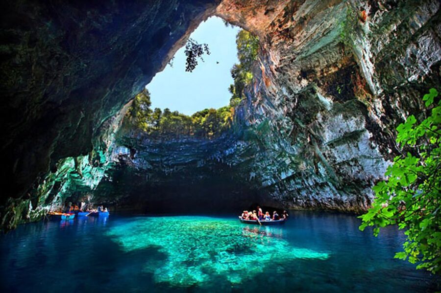 From Zakynthos: Kefalonia Island Full Day Tour by Bus & Boat - Key points to know before booking