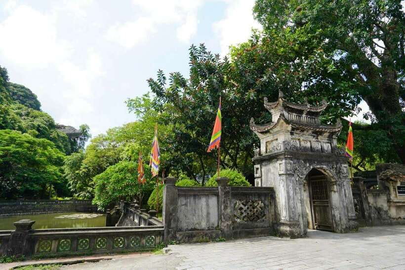 Full Day Hoa Lu - Tam Coc - Mua Cave/Buffet/Tour Guide/Bus - Leaving Hanoi for Ninh Binh