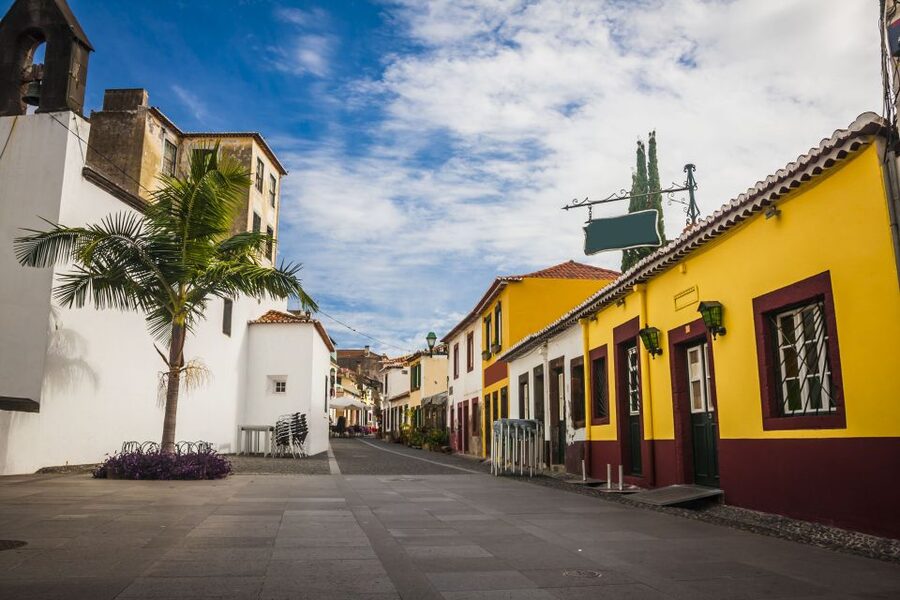 Funchal: Hop-On Hop-Off Bus Tour - Câmara de Lobos: the best stop beyond the city