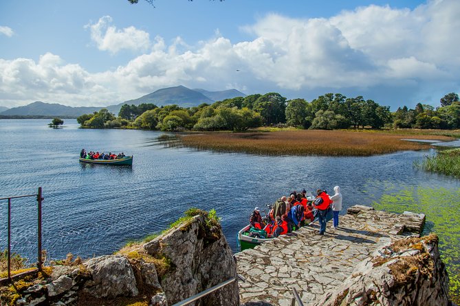 Gap of Dunloe Tour (Boat & Bus) - Walking or taking the jaunting cart through the Gap