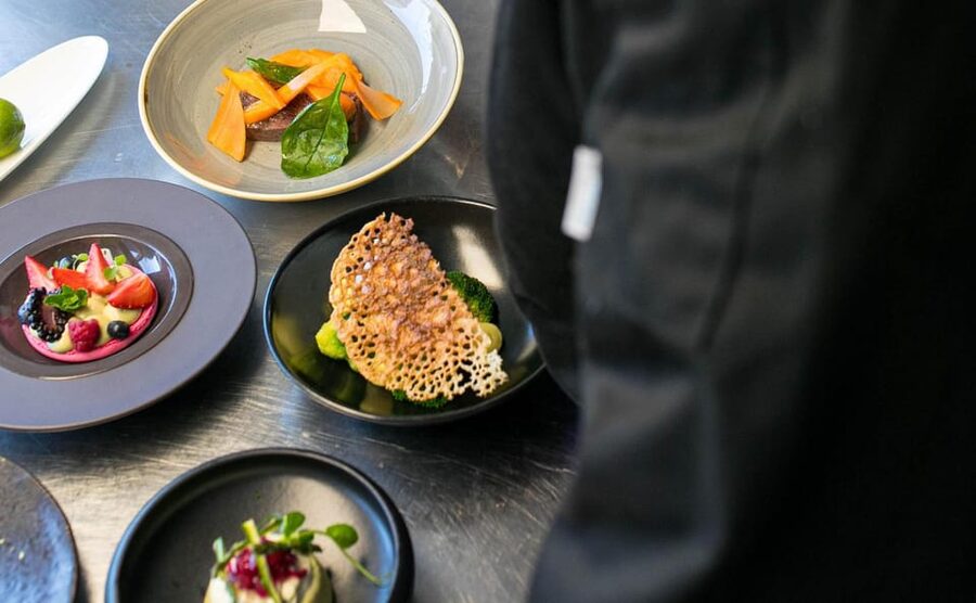 Gastronomic 6-course fine-dining dinner on Luxury London Bus - Booking and cancellation tips