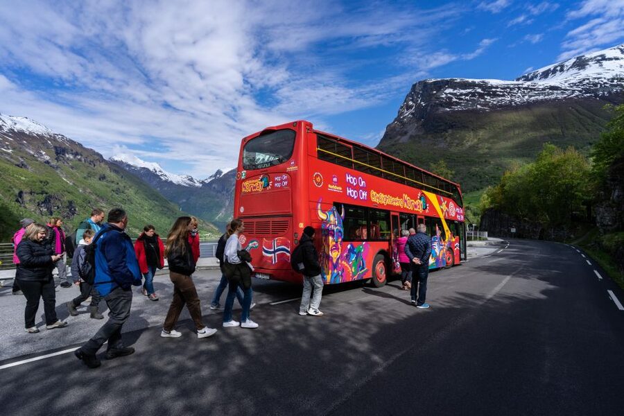 Geiranger: City Sightseeing Hop-On Hop-Off Bus Tour - Stop 3: Westerås Farm and the mountain paths