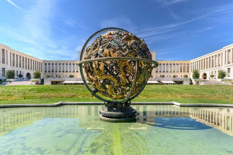 Geneva: Open-Top Sightseeing Bus Tour - The Flower Clock and English Garden