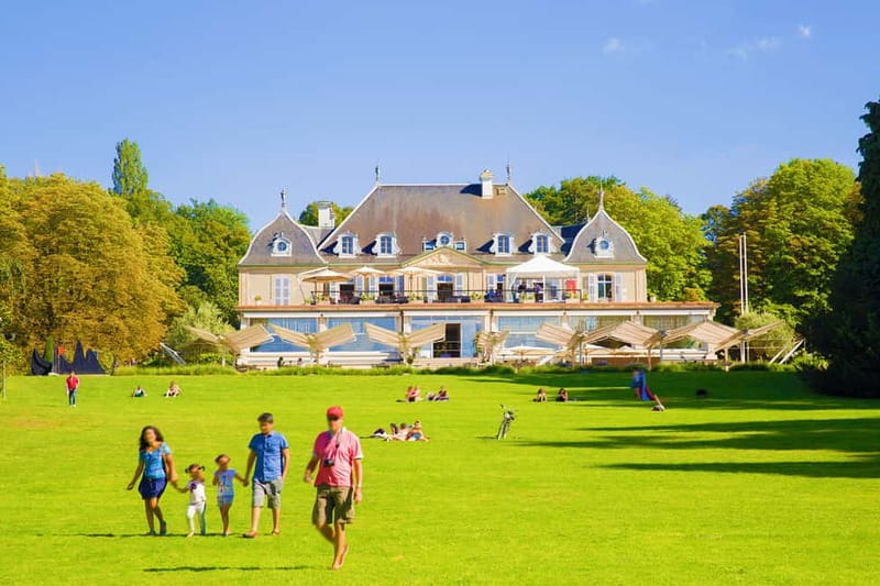 Geneva: Open-Top Sightseeing Bus Tour - The Jet d’Eau and Geneva’s lakefront