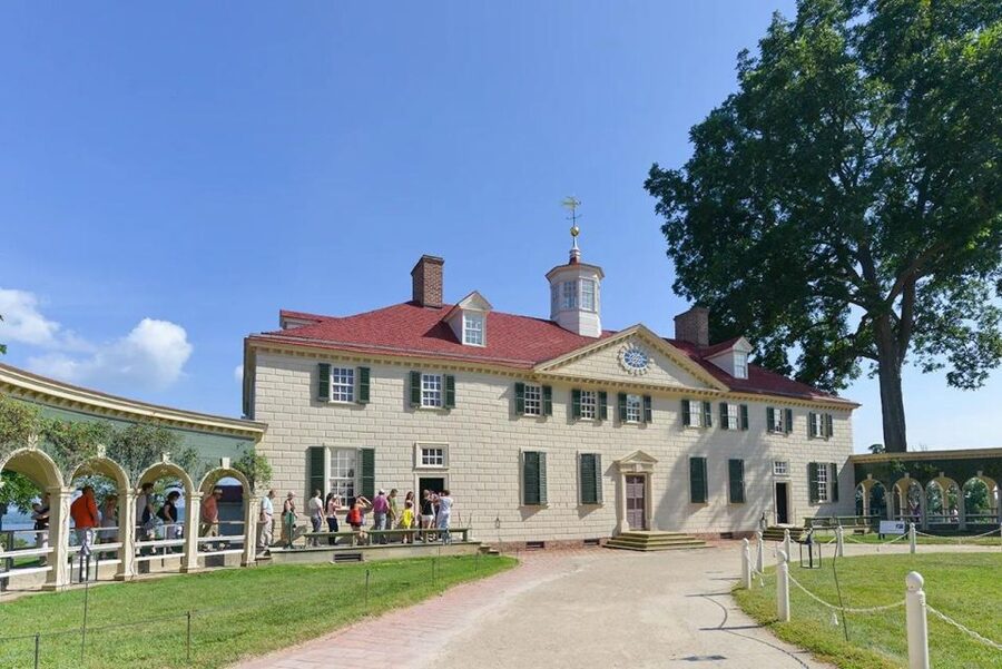 George Washington's Mount Vernon Tour & Old Town Alexandria - From Washington DC to Mount Vernon by way of Alexandria