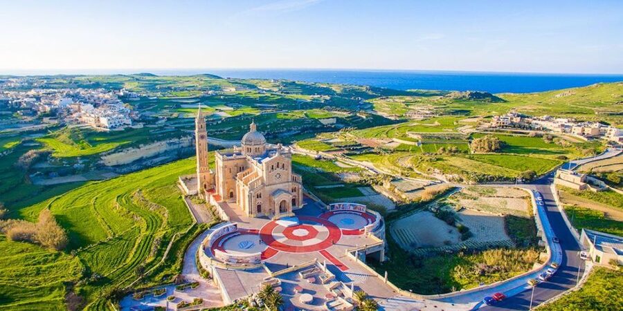 Gozo Day Pass Ferry and Hop-on Hop-off buses with audio Tour - Practical ways to make the day work