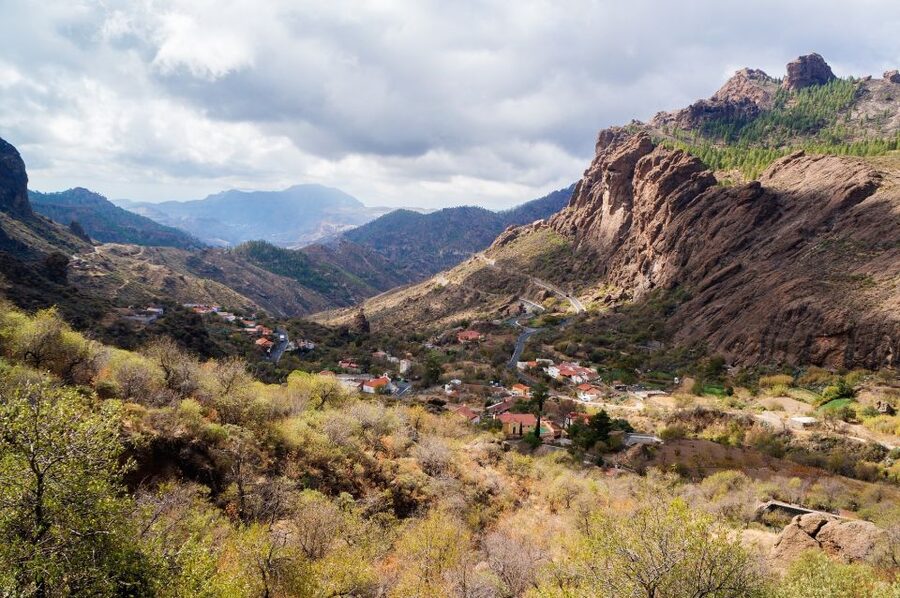 Gran Canaria Highlights Full-Day Tour by Bus - Fataga shows the dry south in a new way