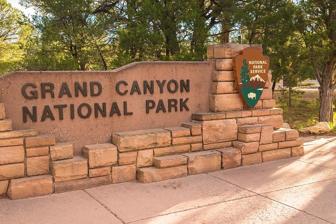 Grand Canyon National Park South Rim Bus Tour from Las Vegas - Mather Point, Hopi House, and the Bright Angel area
