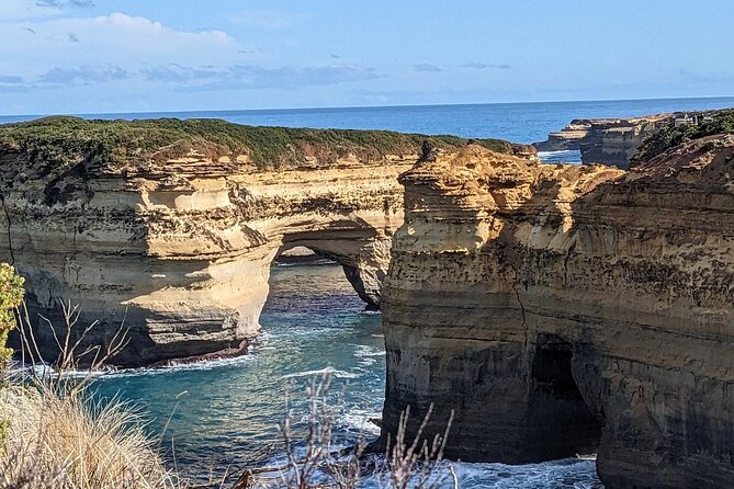 Great Ocean Road Tour Reverse –SML GRP-DLUX Mini Bus Hotel Pickup - Colac: a useful first break