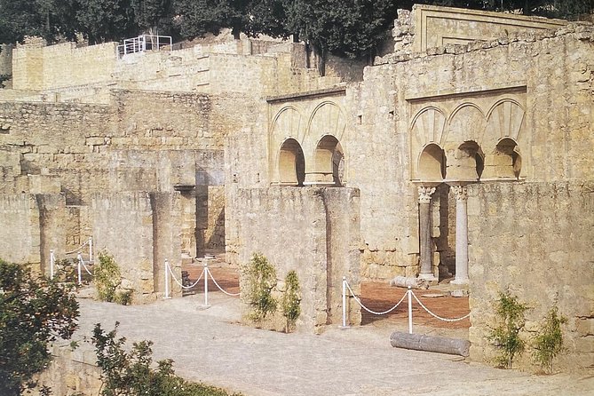 Guided tour of Medina Azahara in Spanish without Bus. Official Guides - Getting to the car park and taking the shuttle
