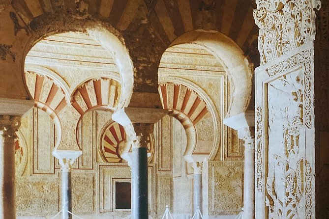Guided tour of Medina Azahara in Spanish without Bus. Official Guides - The virtual representation of Medina Azahara