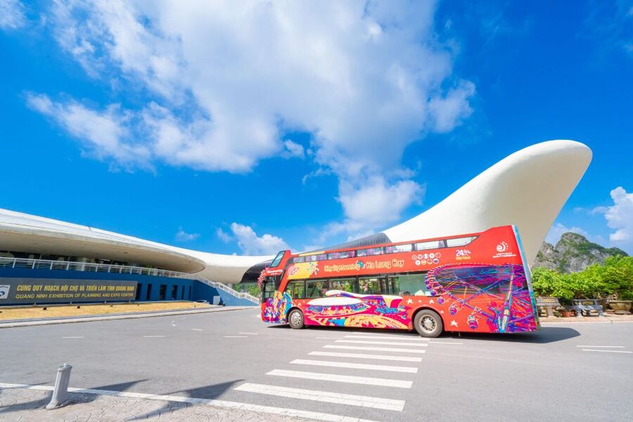 Ha Long: City Sightseeing Hop-On Hop-Off Bus Tour - Ha Long Market: the best stop for local life