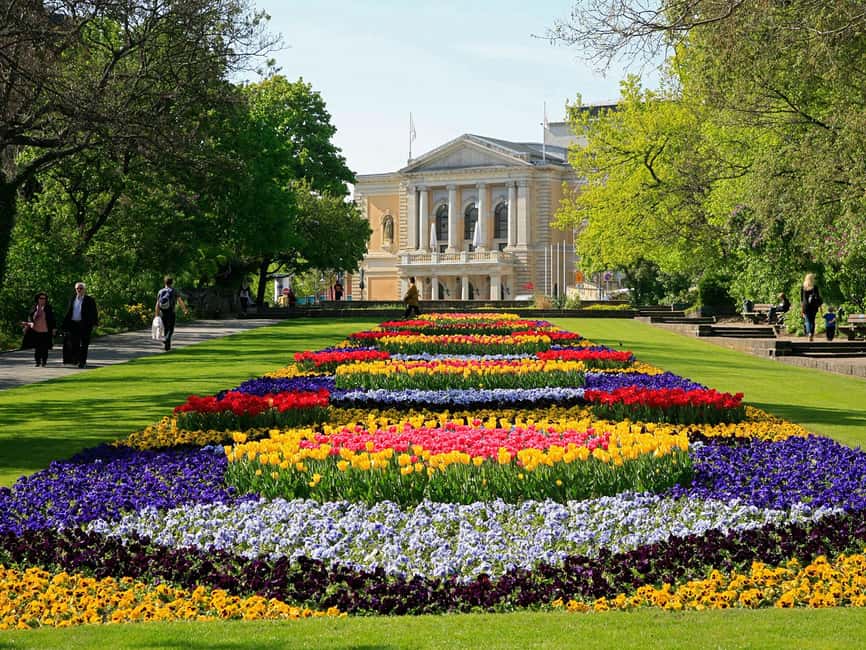 Halle (Saale) : Die Stadtrundfahrt mit dem Bus - Zoo and the museums beyond the center