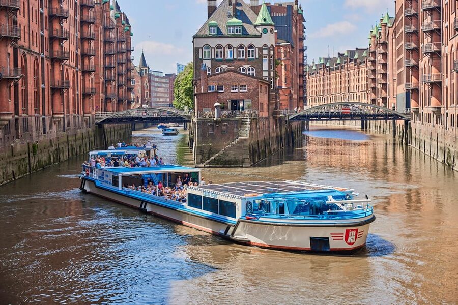 Hamburg: Harbor Cruise and Bus City Hop-On Hop-Off Tour - Should you book the harbor cruise and bus tour?