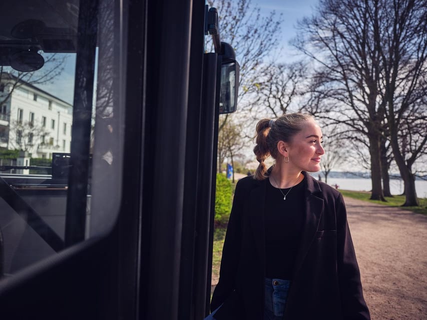 Hamburg: Hop-On Hop-Off Bus City Tour - Line F - Central Station and the Alster stops