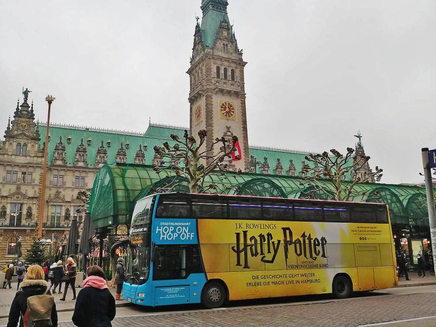 Hamburg: Hop-On Hop-Off Bus Tour Family Ticket - Town hall, Jungfernstieg, and central Hamburg