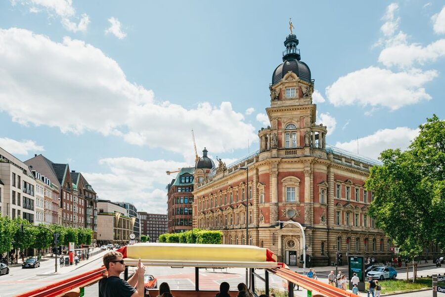 Hamburg: Hop-On Hop-Off Bus with Harbor Cruise - Key points to know before you go