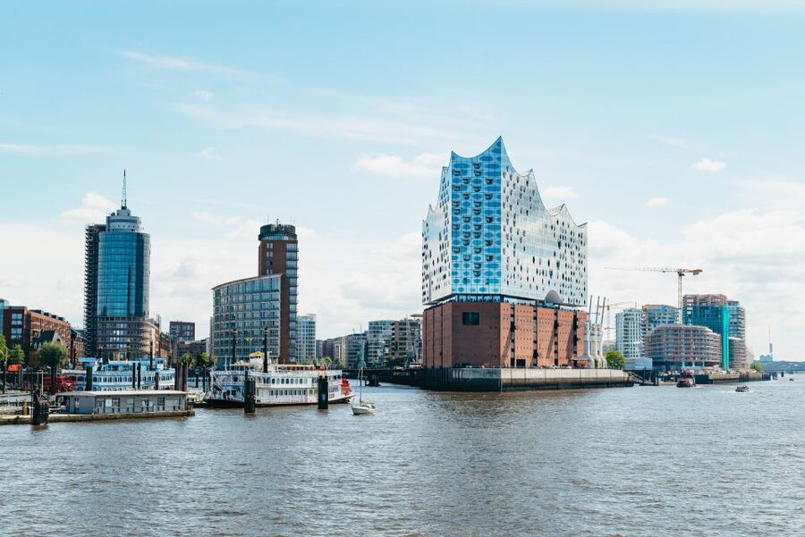 Hamburg: Hop-On Hop-Off Bus with Harbor Cruise - The language issue on the boat