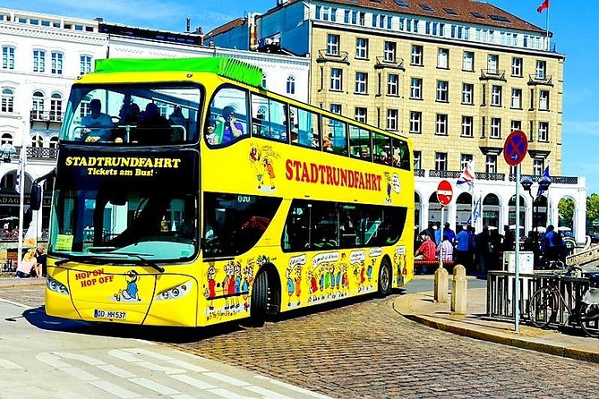 Hamburg: Hop-On Hop-Off Tour - Yellow Double Decker - U Rödingsmarkt connects the central route