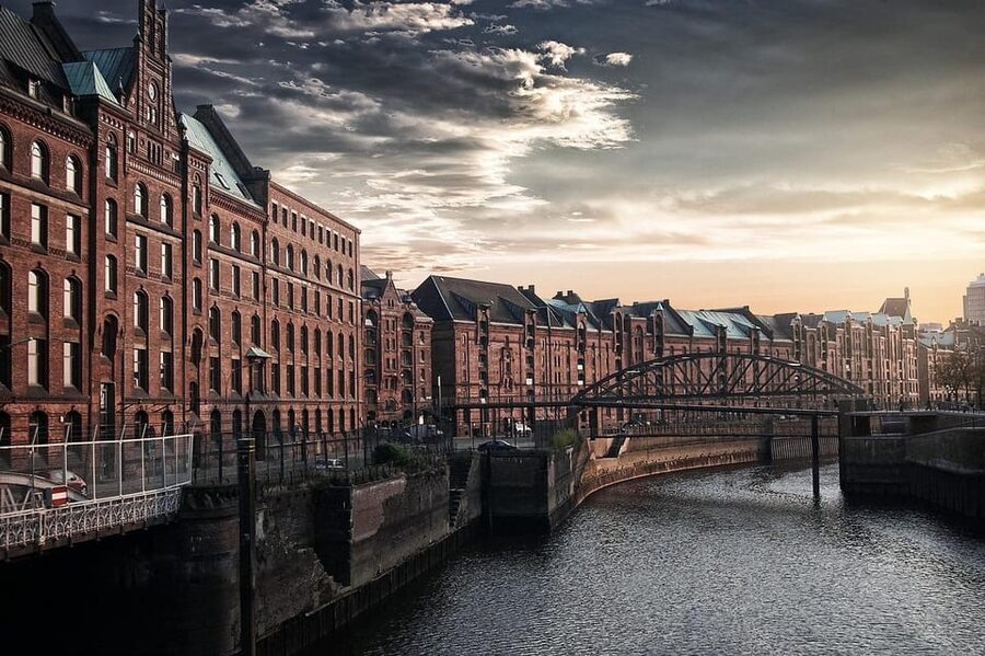 Hamburg : Line G Hop-On Hop-Off Sightseeing Tour - Key points at a glance