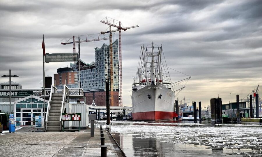 Hamburg : Line G Hop-On Hop-Off Sightseeing Tour - Hafencity adds modern Hamburg to the picture
