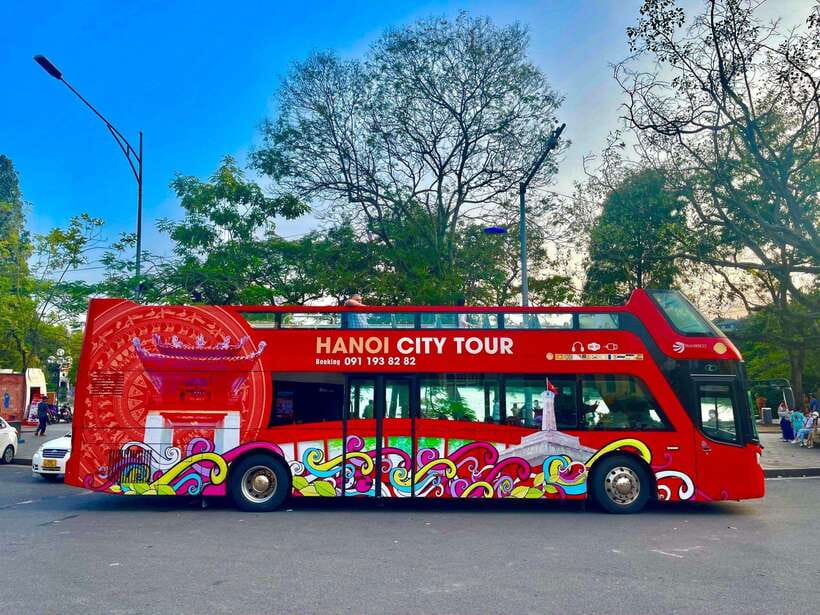 Hanoi: Centuries of Highlights in 1 Hour by Open-Top Bus - Temple of Literature and Hoa Lo Prison