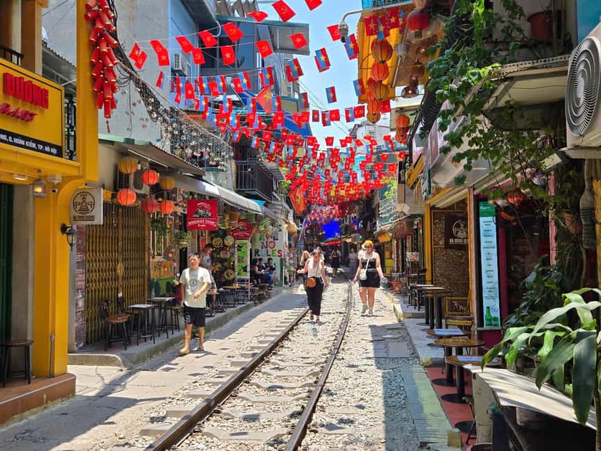 Hanoi City Tour: Bat Trang, Train Street, Lunch & Luxury Bus - Who should book this tour?