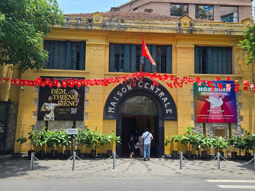 Hanoi City Tour: Bat Trang, Train Street, Lunch & Luxury Bus - What $33 really covers