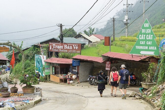 Hanoi to Fansipan Peak 2-Day Bus Tour plus Lodging, Meals, and Pickup - Returning to Sapa and Hanoi on day two