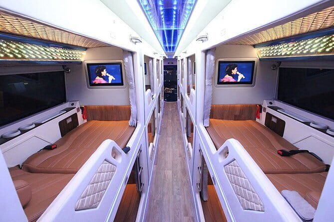 Hanoi to Sapa Bus - Private Cabin Bus - The Hanoi pickup takes more time than you might expect