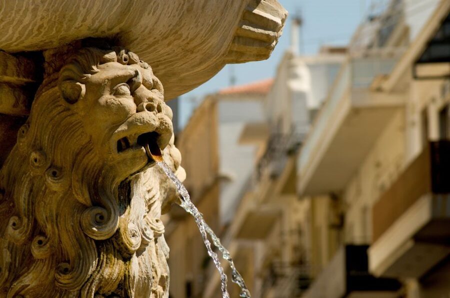 Heraklion: Hop-On Hop-Off Sightseeing Bus Tour - What the $23 ticket really gives you