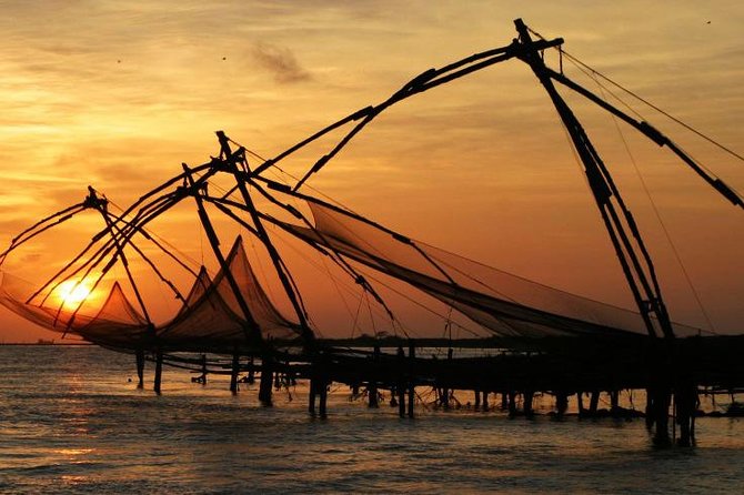 Highlights of Cochin Group Tour by Local Ferry ,Tuc-Tuc ,Local Bus and Foot . - Fort Kochi by local bus