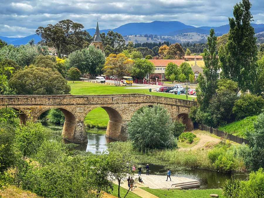 Historic Richmond Village Half-Day Coach Tour - Richmond Bridge, Tasmania’s essential photo stop