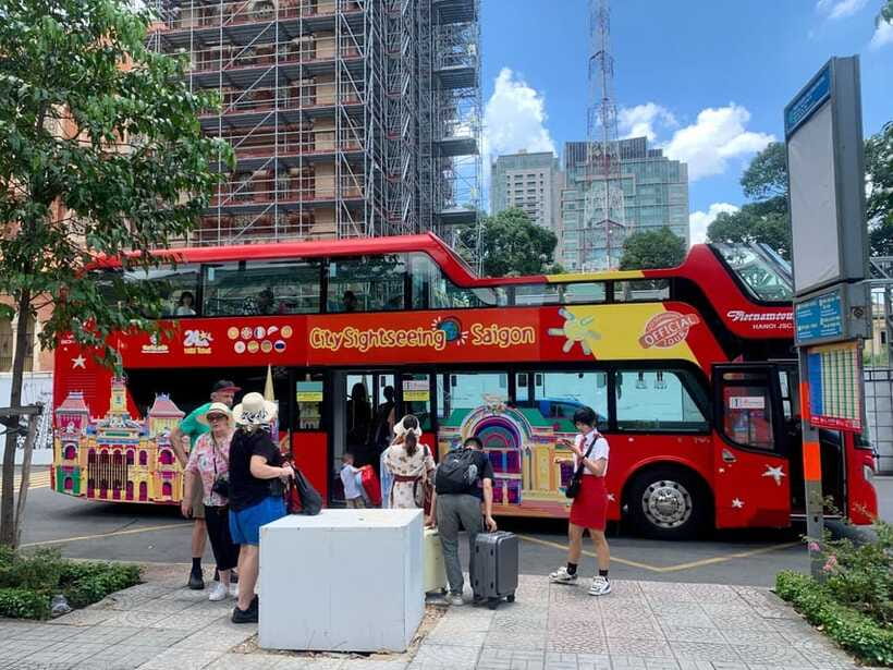 Ho Chi Minh City: Hop-On Hop-Off Bus Tour by Vistra - Markets, temples, and tree-lined boulevards